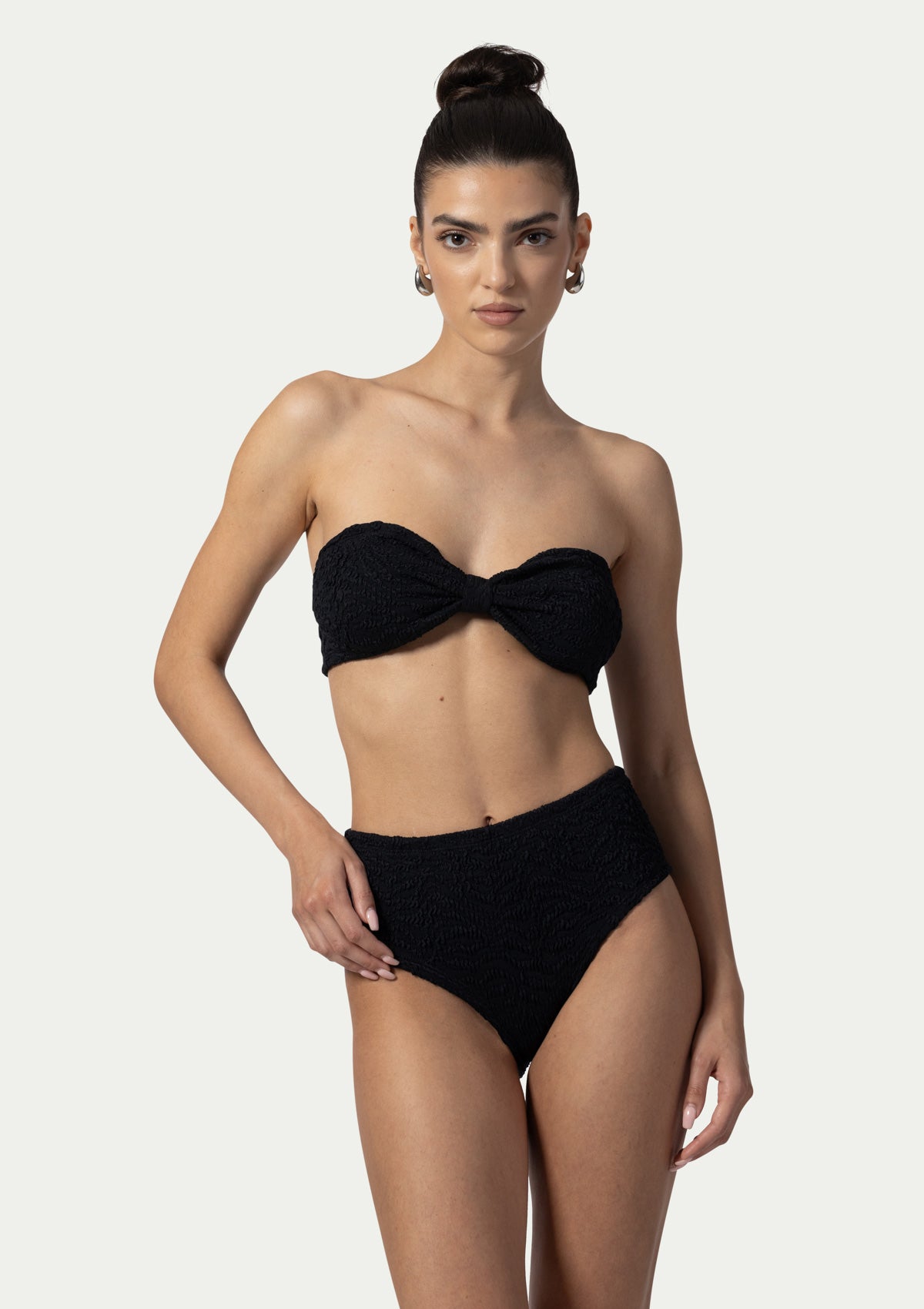 Половинки бански с висока талия BETTY WAVE BLACK