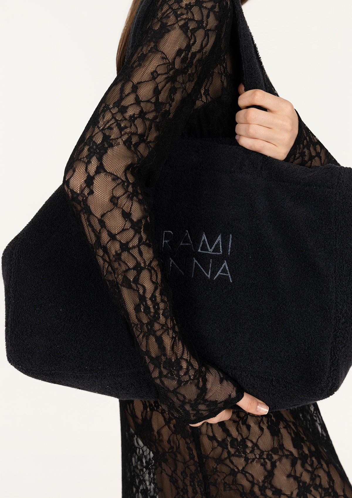 ГОЛЯМА ЧАНТА BLACK