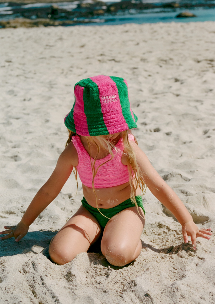 Плажна детска шапка на райета Emerald/Fuchsia