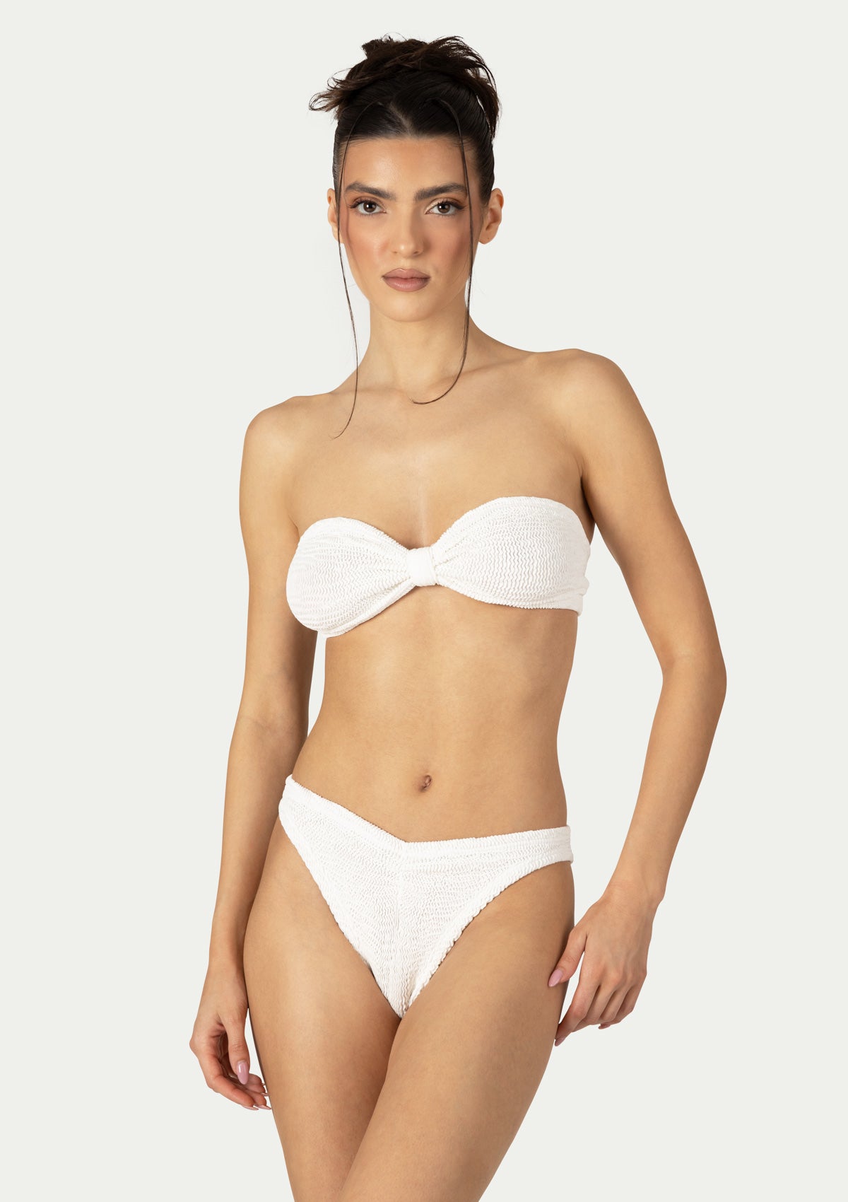 ПОЛОВИНКИ БАНСКИ LUCY WHITE MAT